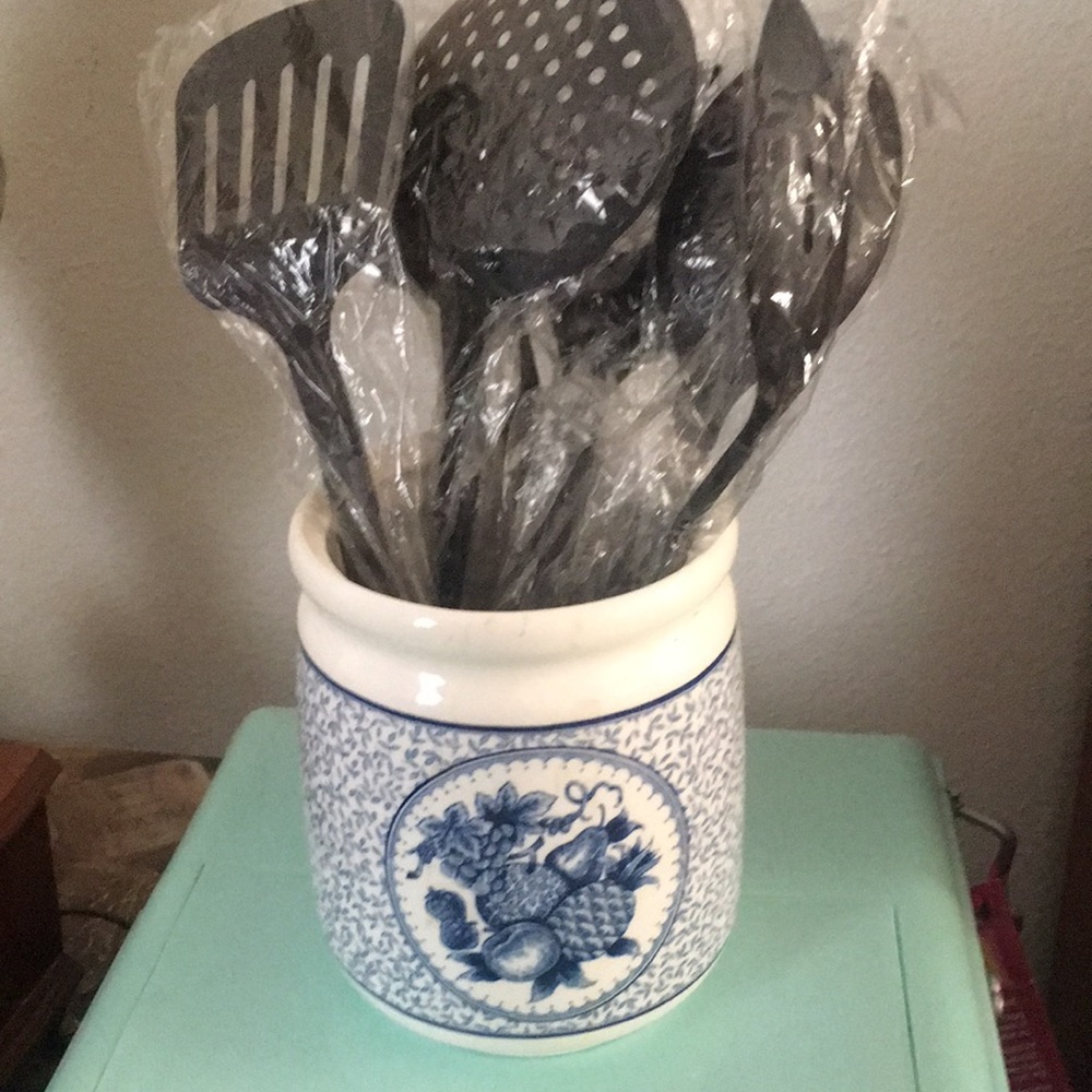 Blue and White Kitchen Utensil Holder w/New Utensils